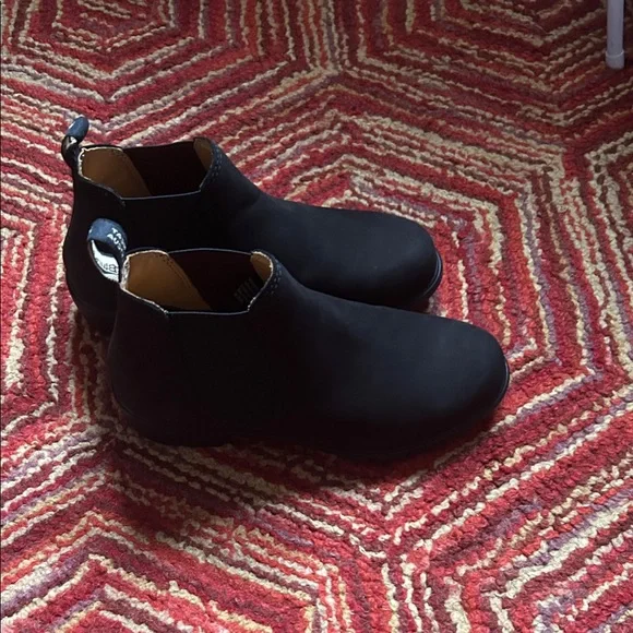 Blundstone Black Nubuck Women's Boots - Picture 2 of 8